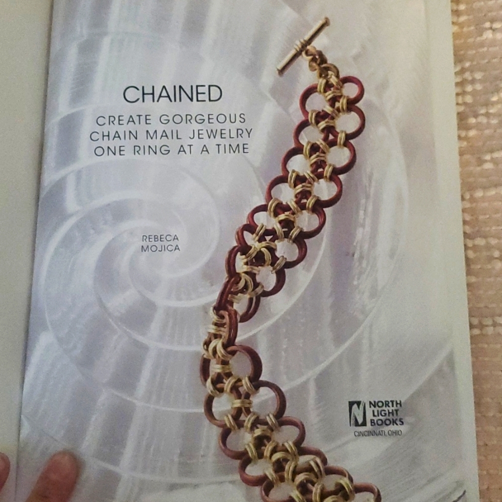 Chained Diy Jewlery Book with 144 pages - Picture 3 of 9